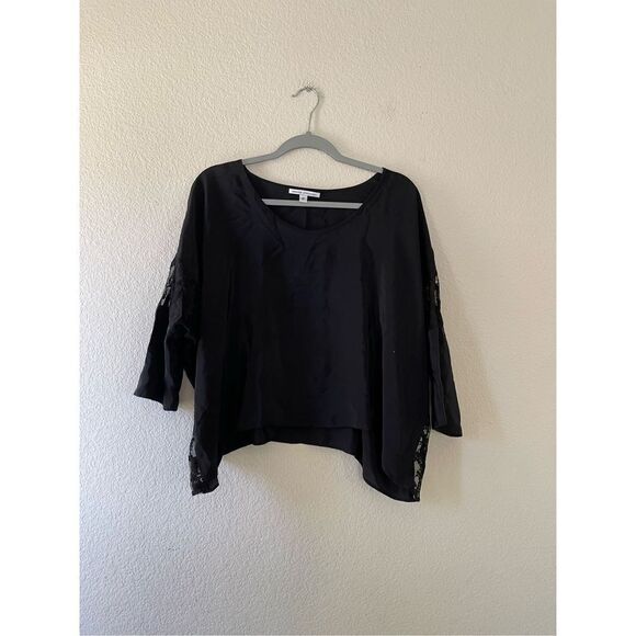 Amanda Uprichard Tops - Amanda uprichard 100% silk oversized‎ blouse size xs